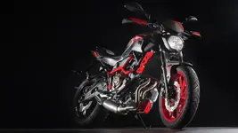 2015-Yamaha-MT07MC-EU-Matt-Grey-Detail-005.webp