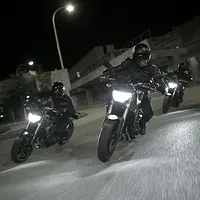 2014-Yamaha-MT-09-EU-Deep-Armor-Action-005.jpg