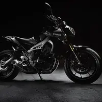 2014-Yamaha-MT-09-EU-Deep-Armor-Static-010.jpg